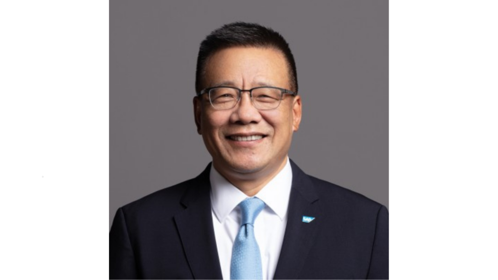  Dr. Huang Chenhong, Global Executive Vice President of SAP and President of SAP Greater China.